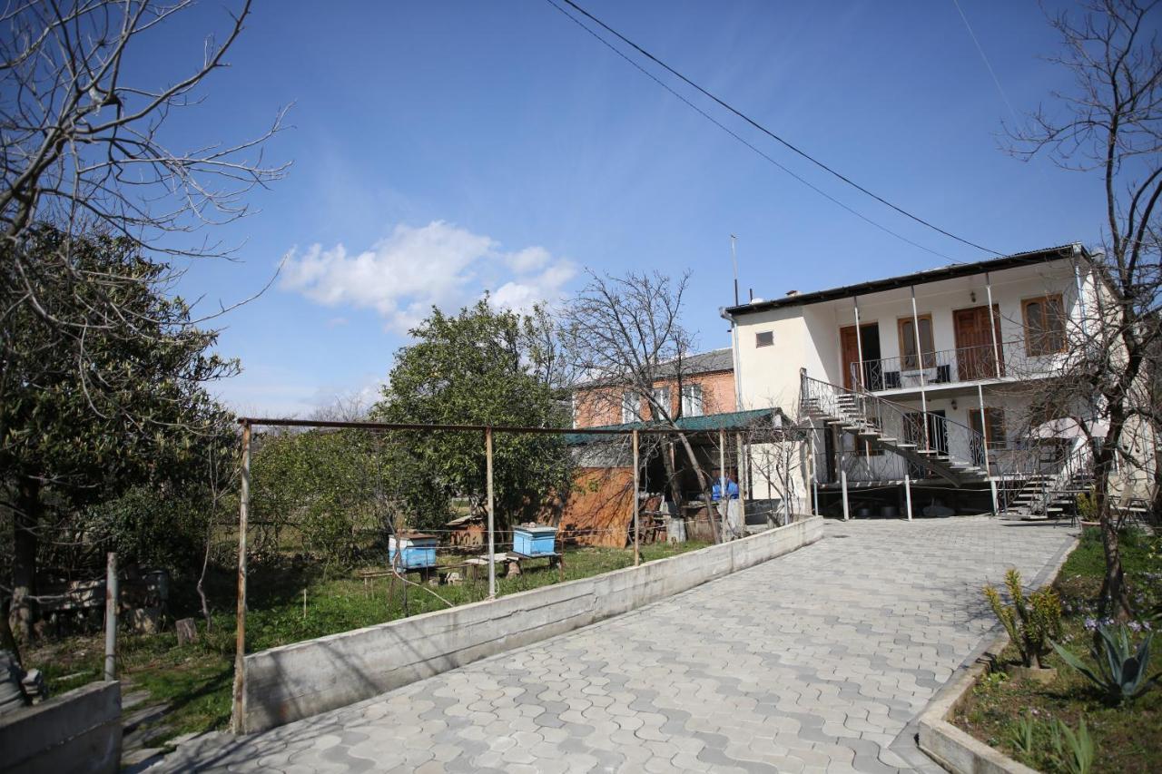 Гостевой дом Sataplia District Кутаиси Экстерьер фото